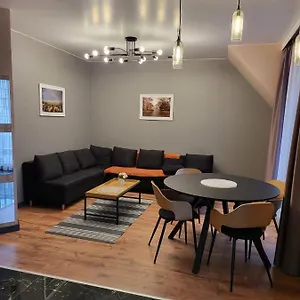 Apartment Amaya, Warna